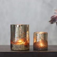 https://www.hireandstyle.com/wp-content/uploads/2019/02/Tabia-Rustic-Silver-T-Light-Holders-218x218.jpg